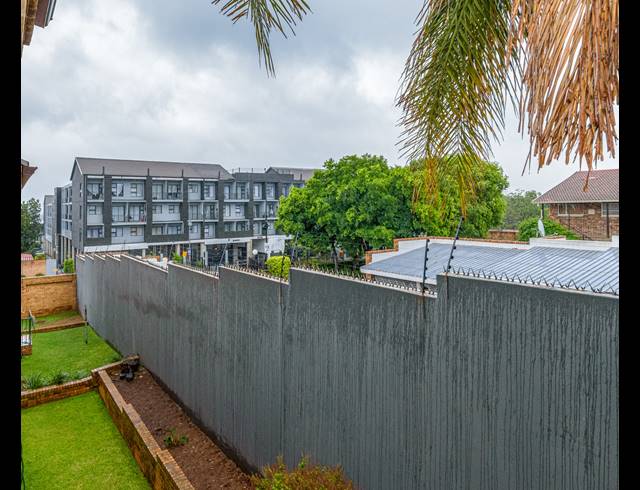 2 BEDROOM APARTMENT FOR SALE IN FERNDALE
